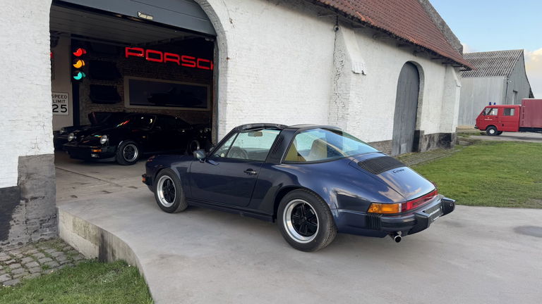 Porsche 911 Carrera 3.2