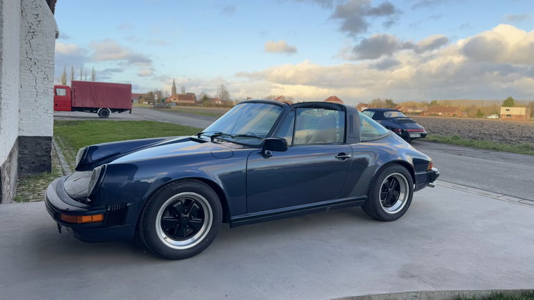 Porsche 911 Carrera 3.2