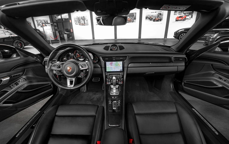 Porsche 991.2 Carrera 4 GTS