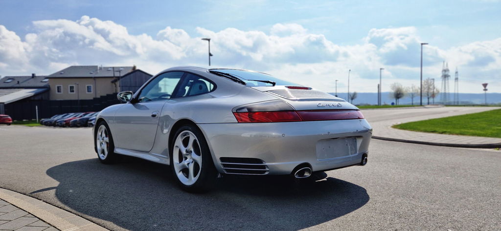 Porsche 996 Carrera 4S