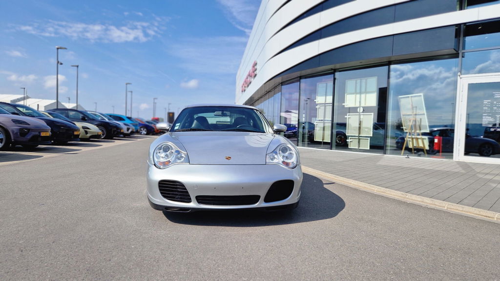 Porsche 996 Carrera 4S