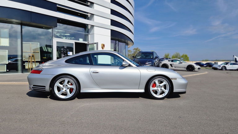 Porsche 996 Carrera 4S