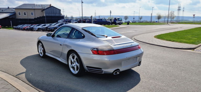 Porsche 996 Carrera 4S