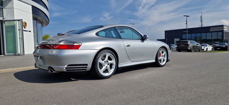 Porsche 996 Carrera 4S