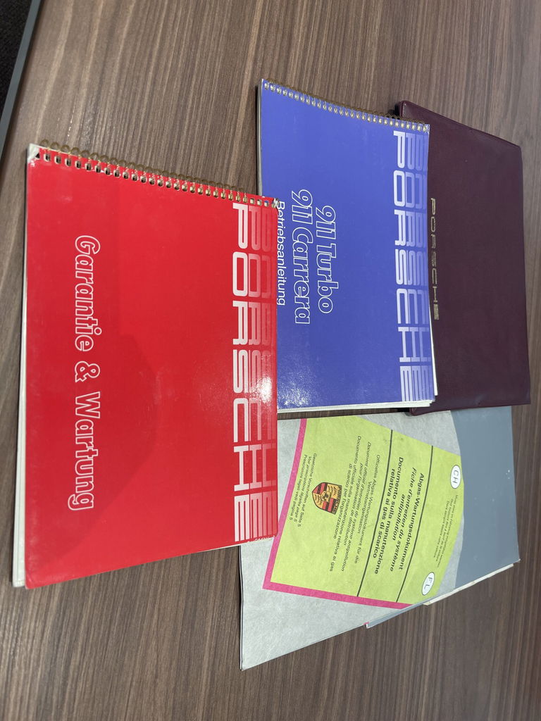 Porsche 911 Carrera 3.2 (KAT)