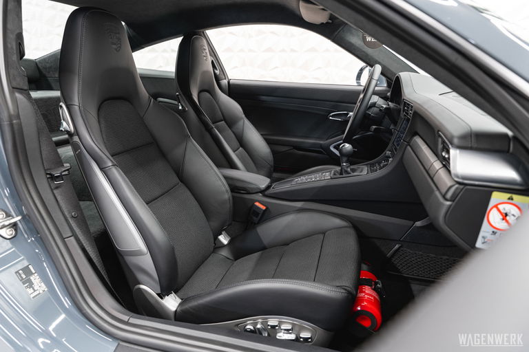 Porsche 991 GT3 Touring