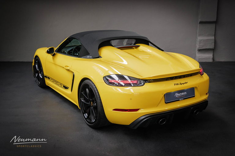 Porsche 718 Spyder