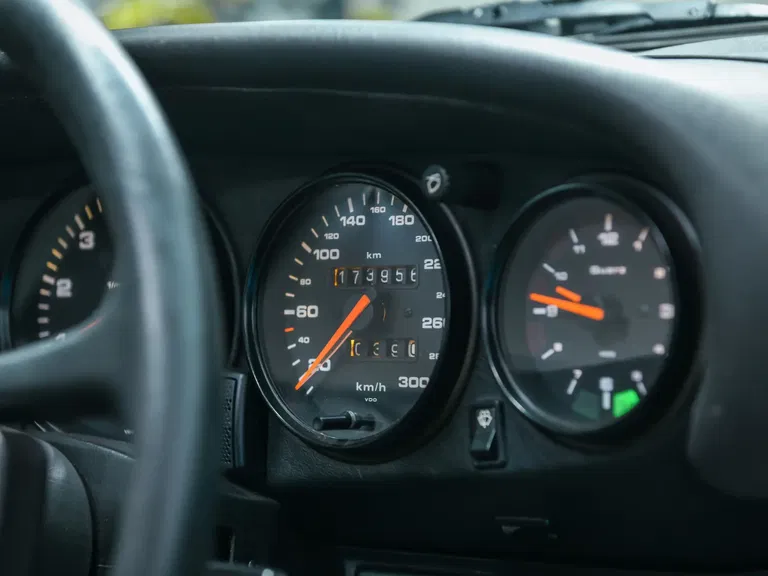 Porsche 964 Carrera 4