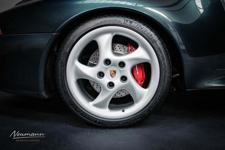 Porsche 993 Carrera 4S