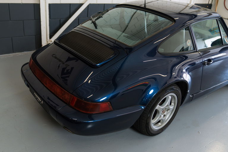Porsche 964 Carrera 4