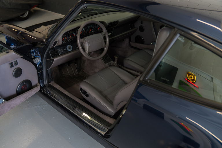 Porsche 964 Carrera 4