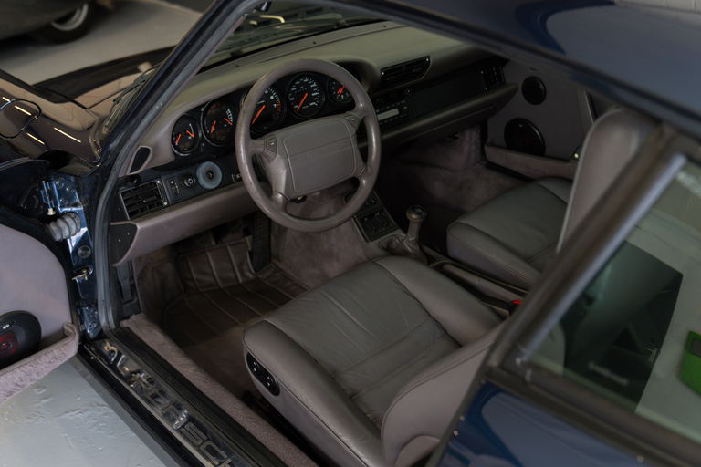 Porsche 964 Carrera 4