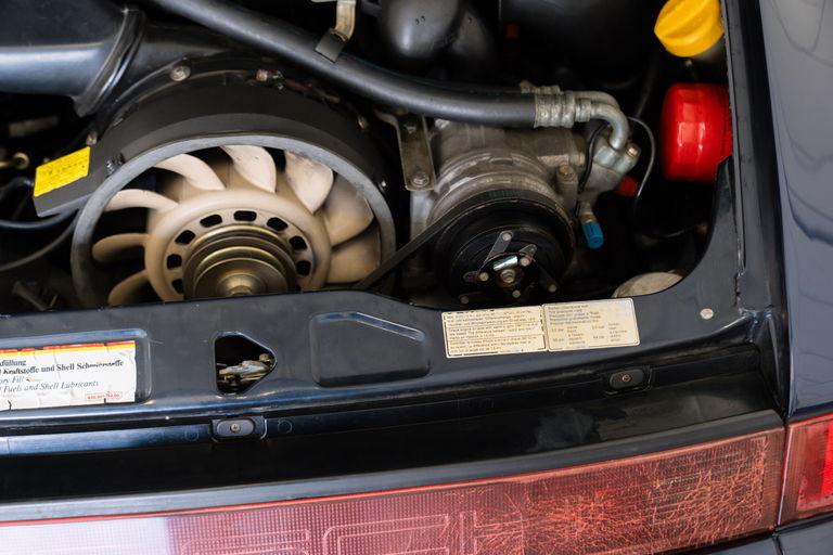 Porsche 964 Carrera 4