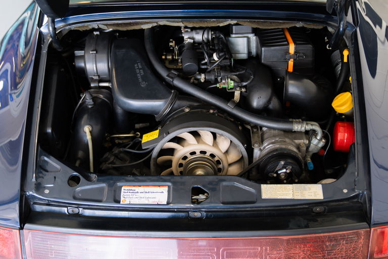 Porsche 964 Carrera 4