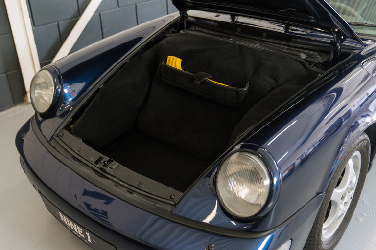 Porsche 964 Carrera 4