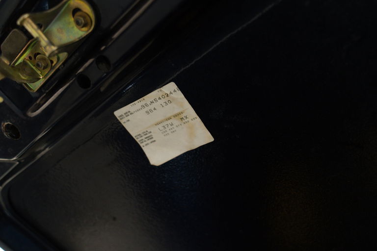 Porsche 964 Carrera 4