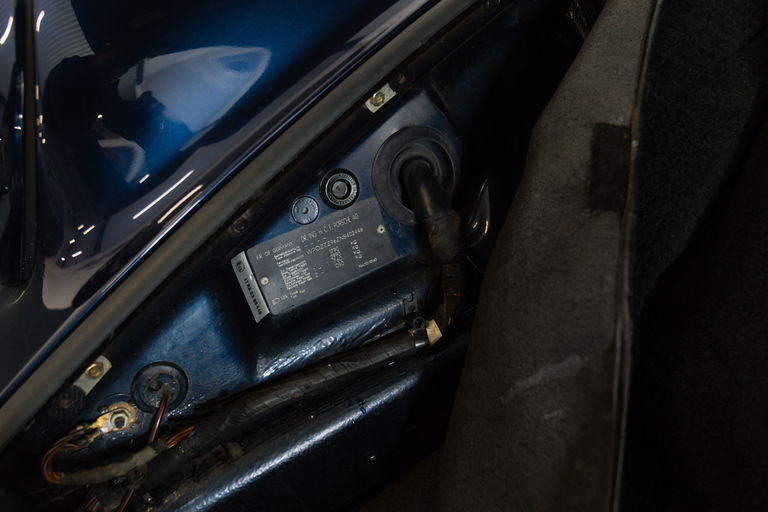 Porsche 964 Carrera 4