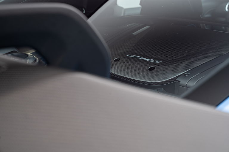 Porsche 718 Cayman GT4 RS