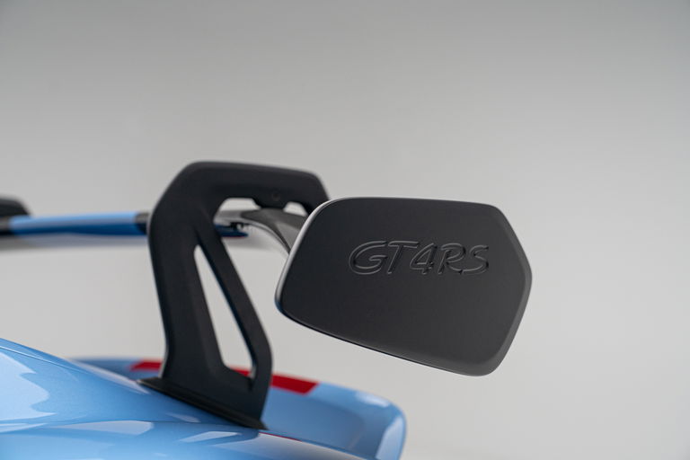 Porsche 718 Cayman GT4 RS