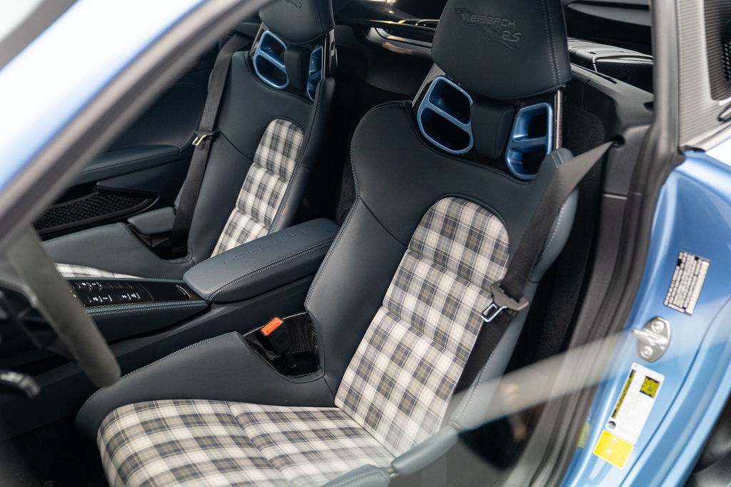 Porsche 718 Cayman GT4 RS