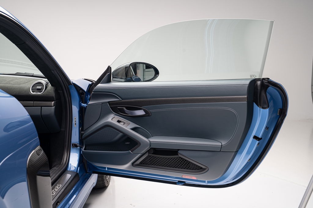 Porsche 718 Cayman GT4 RS