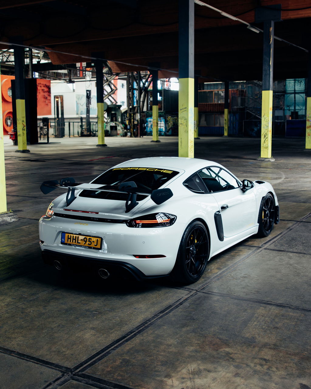 Porsche 718 Cayman GT4 RS