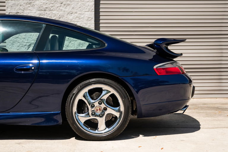 Porsche 996 Carrera