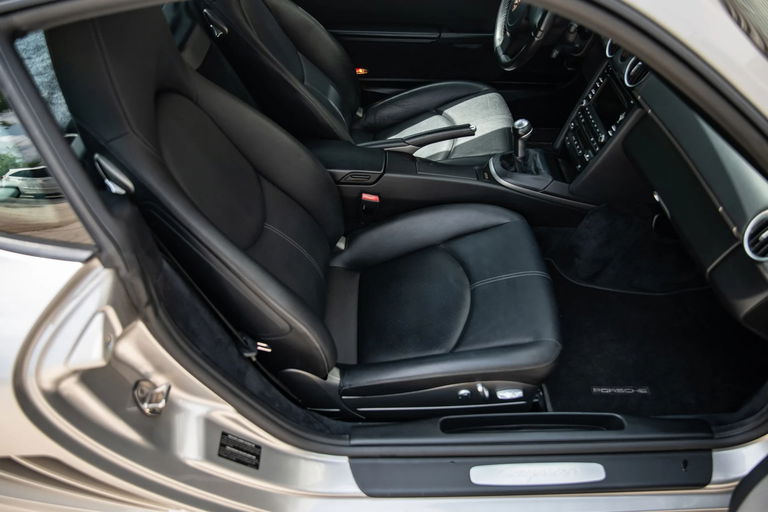 Porsche 987 Cayman