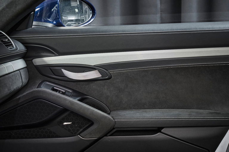 Porsche 718 Cayman GT4