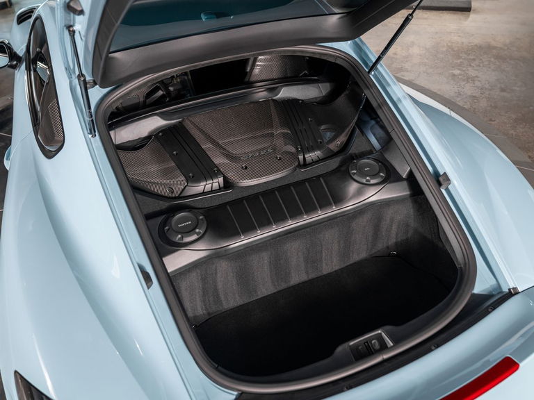 Porsche 718 Cayman GT4 RS