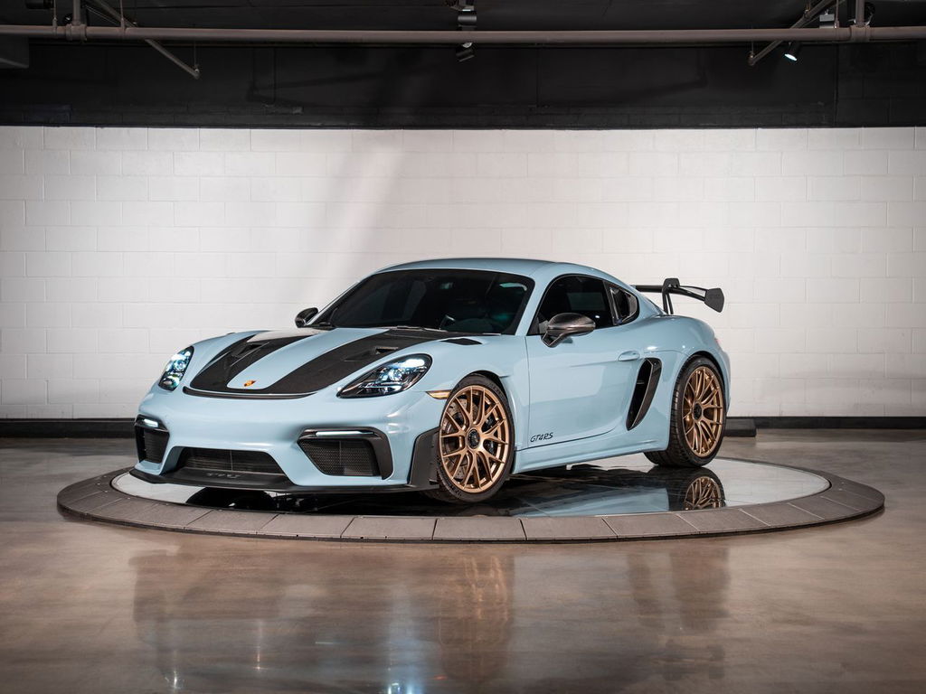 Porsche 718 Cayman GT4 RS