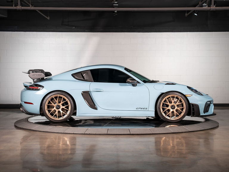 Porsche 718 Cayman GT4 RS