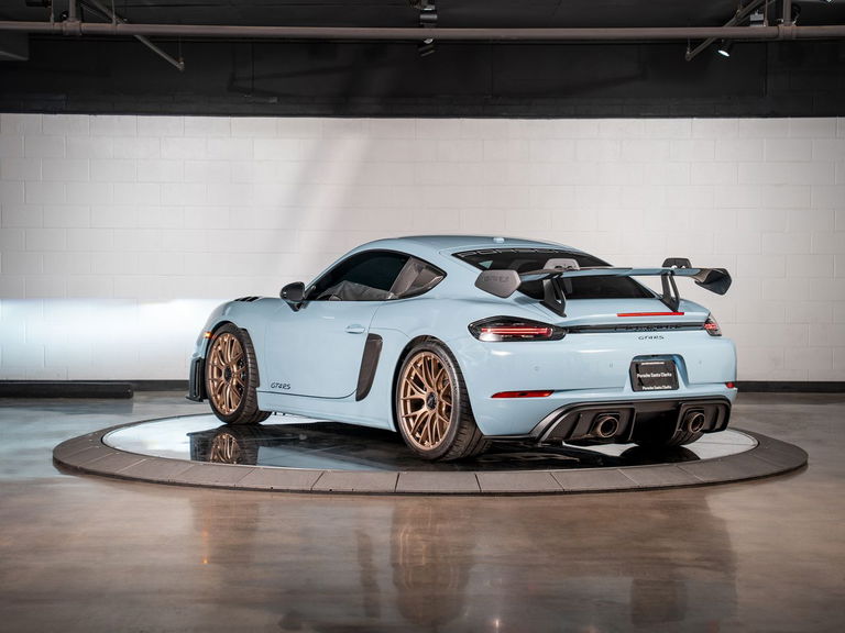 Porsche 718 Cayman GT4 RS