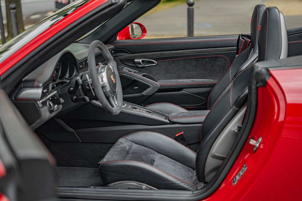 Porsche 991 Carrera GTS