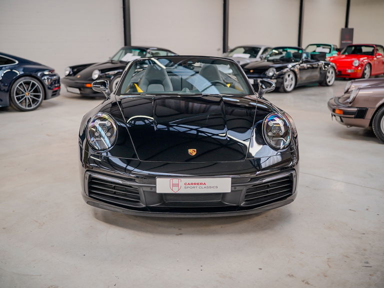 Porsche 992 Carrera