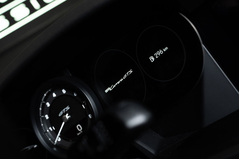 Porsche 992 Carrera GTS