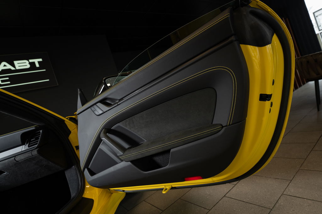 Porsche 992 Carrera GTS