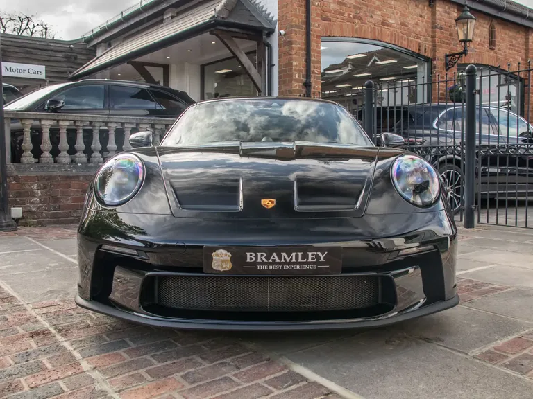 Porsche 992 GT3 Touring