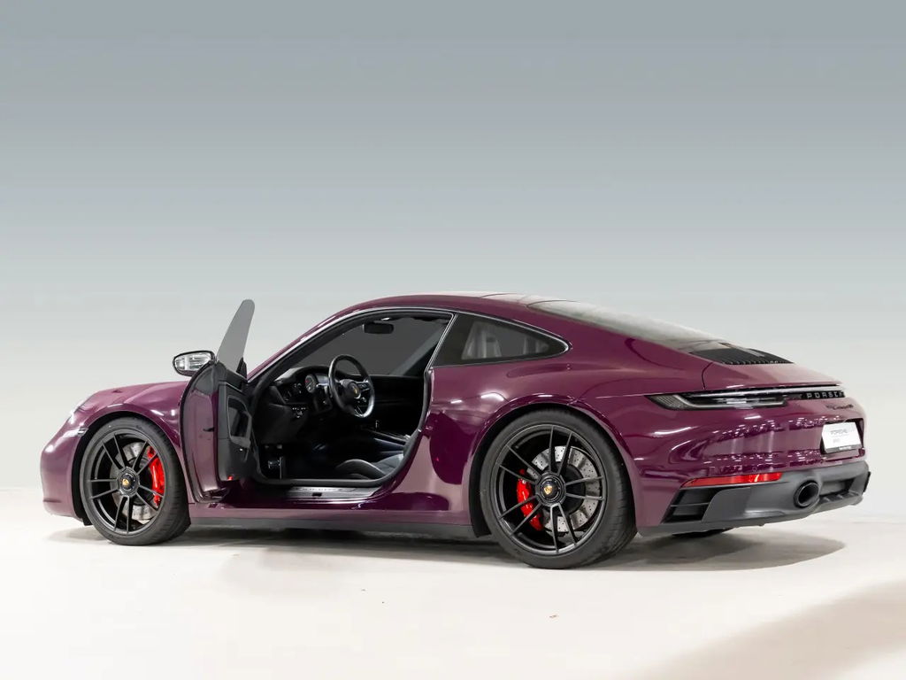 Porsche 992 Carrera GTS