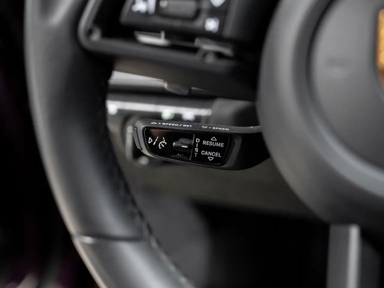 Porsche 992 Carrera GTS