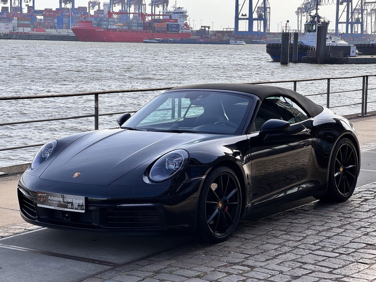 Porsche 992 Carrera 4S