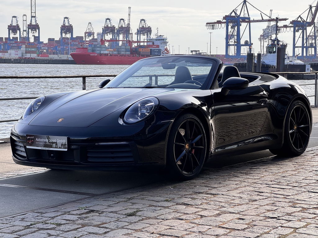 Porsche 992 Carrera 4S