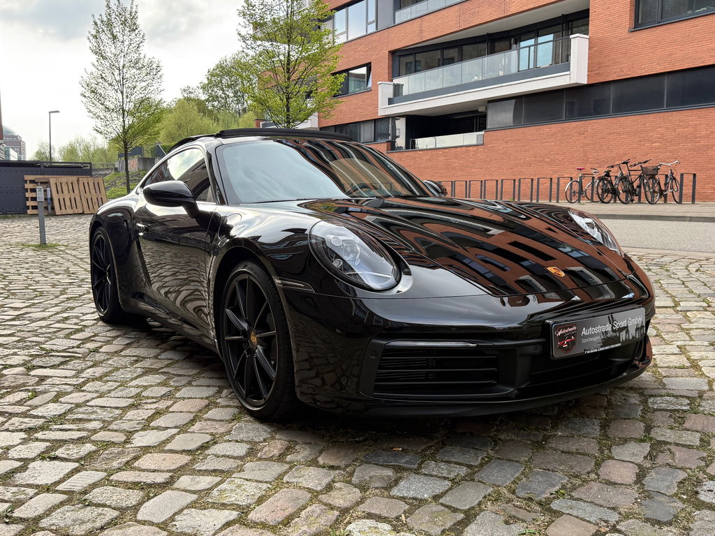 Porsche 992 Carrera