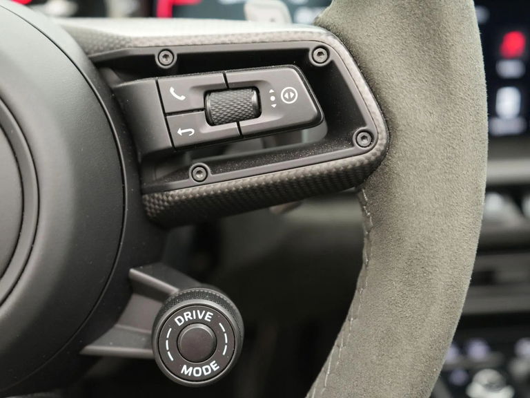 Porsche 992 Targa 4 GTS