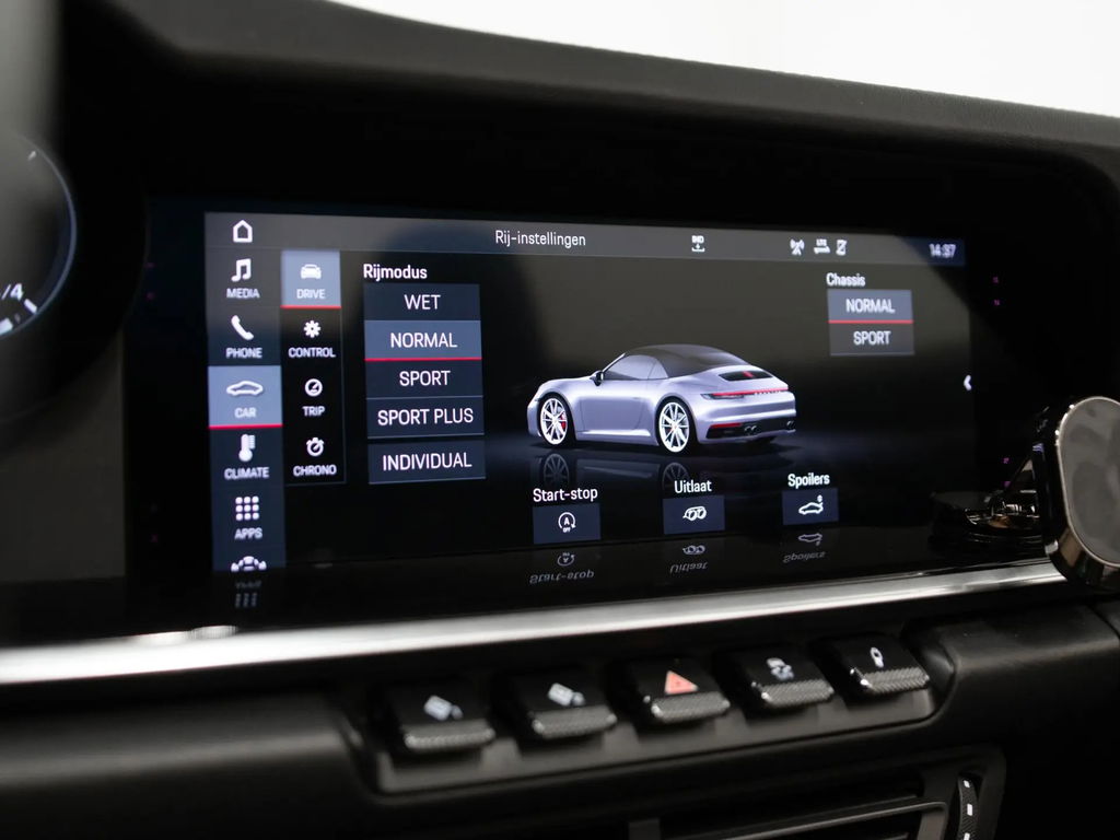 Porsche 992 Carrera 4S