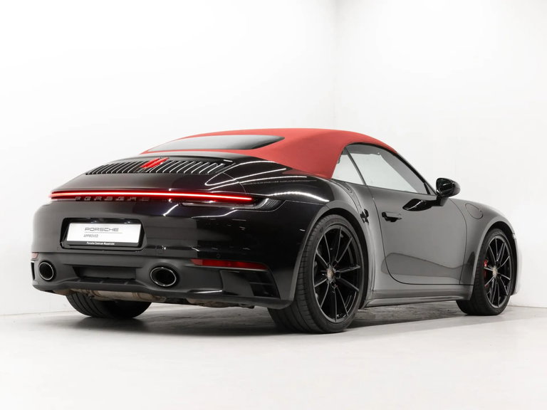 Porsche 992 Carrera 4S