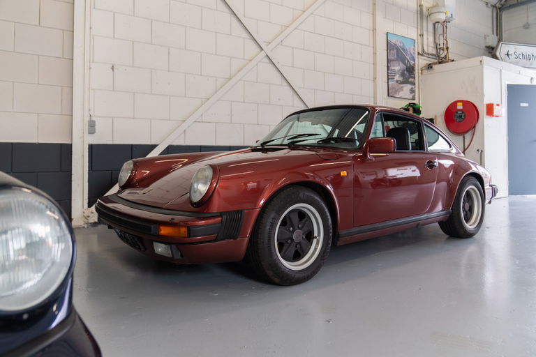 Porsche 911 Carrera 3.2