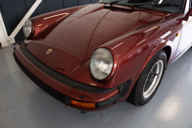 Porsche 911 Carrera 3.2