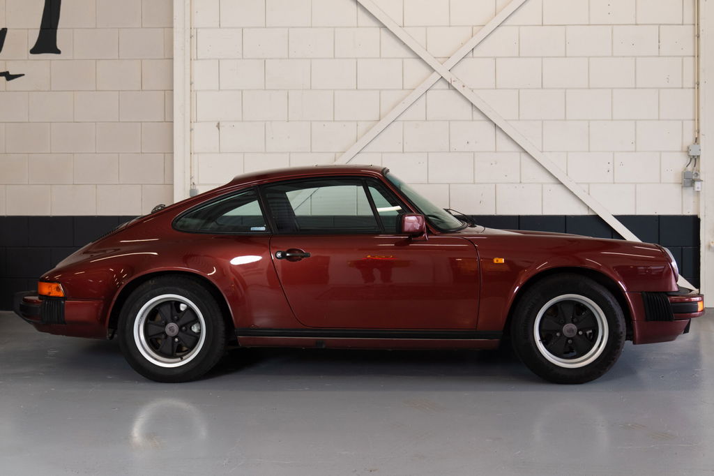 Porsche 911 Carrera 3.2