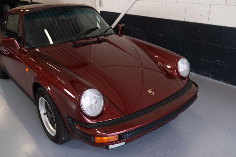 Porsche 911 Carrera 3.2